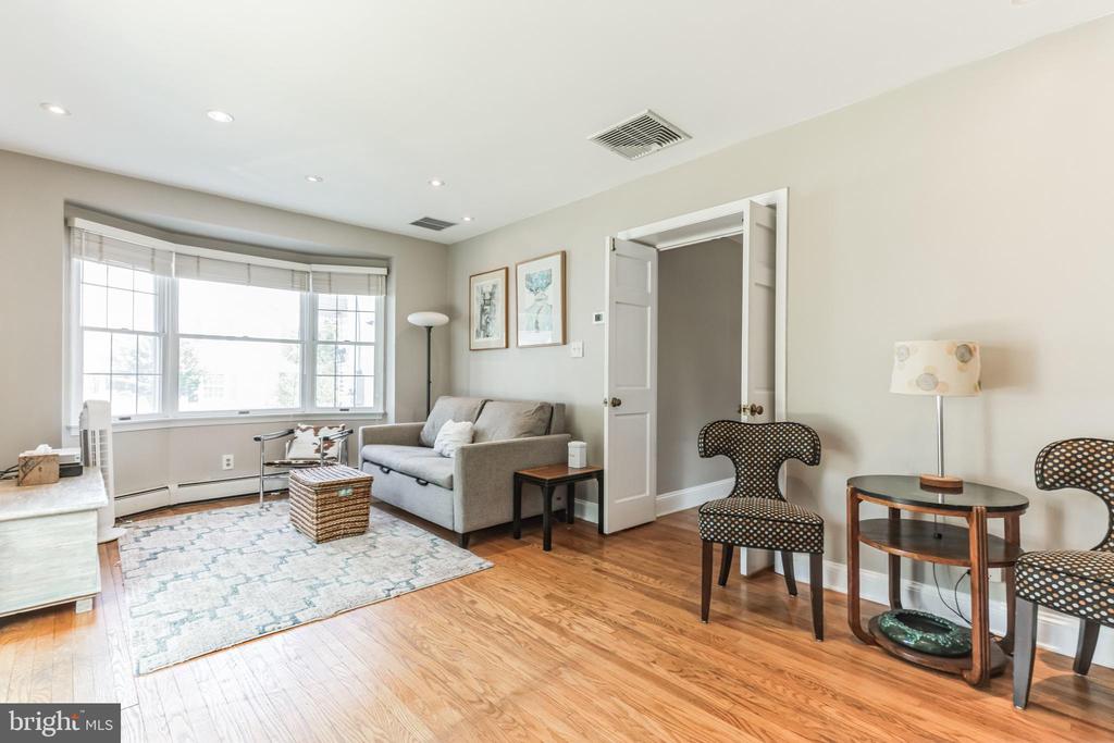 5 PLUSH MILL ROAD