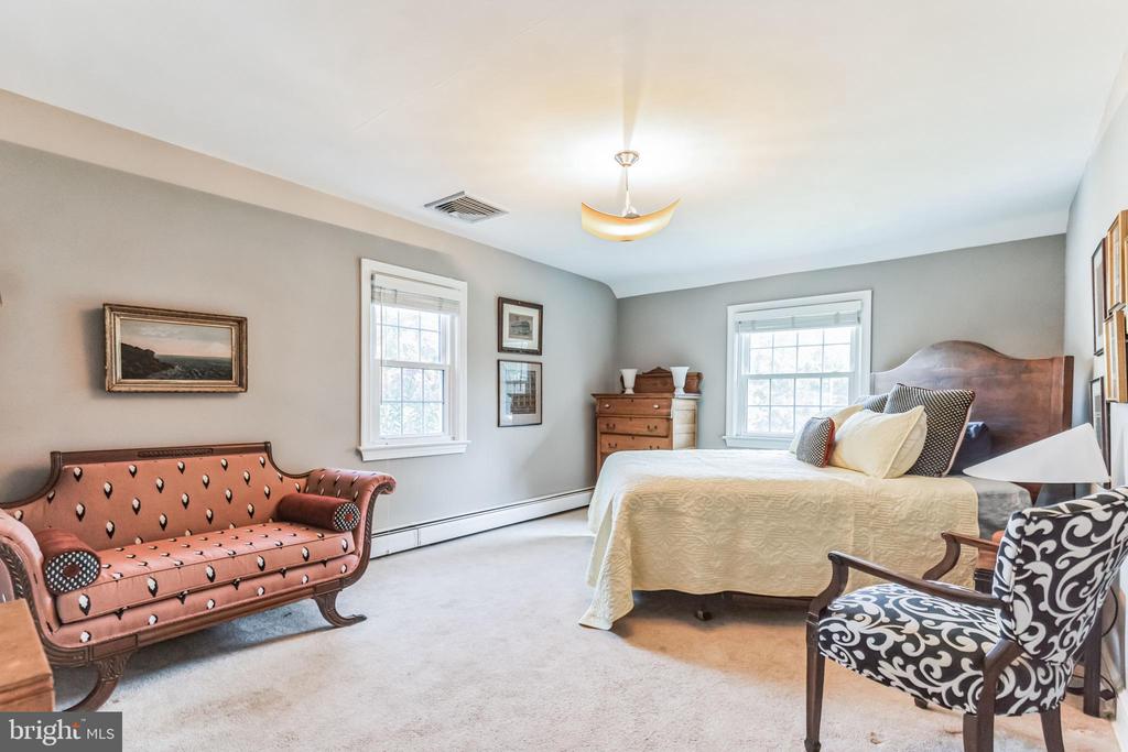 5 PLUSH MILL ROAD
