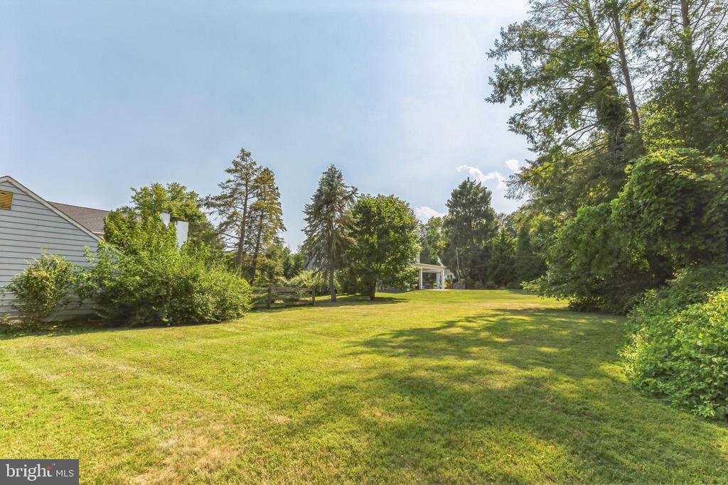 5 PLUSH MILL ROAD