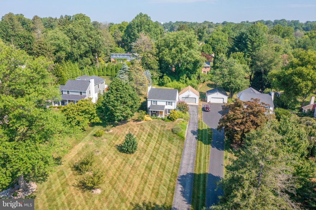 5 PLUSH MILL ROAD