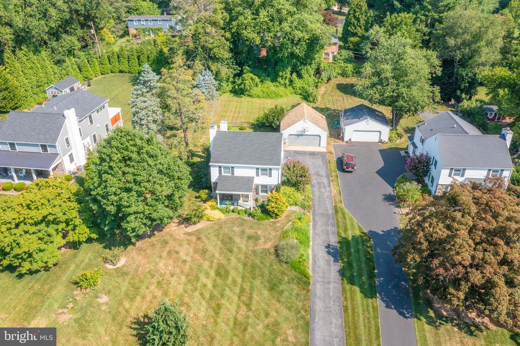 5 PLUSH MILL ROAD