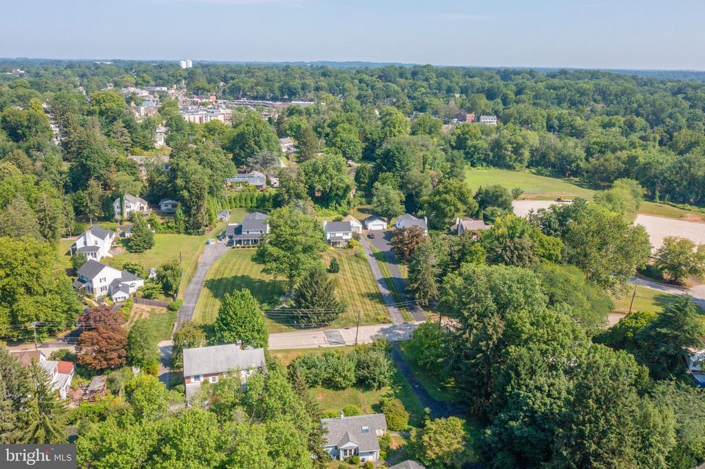 5 PLUSH MILL ROAD
