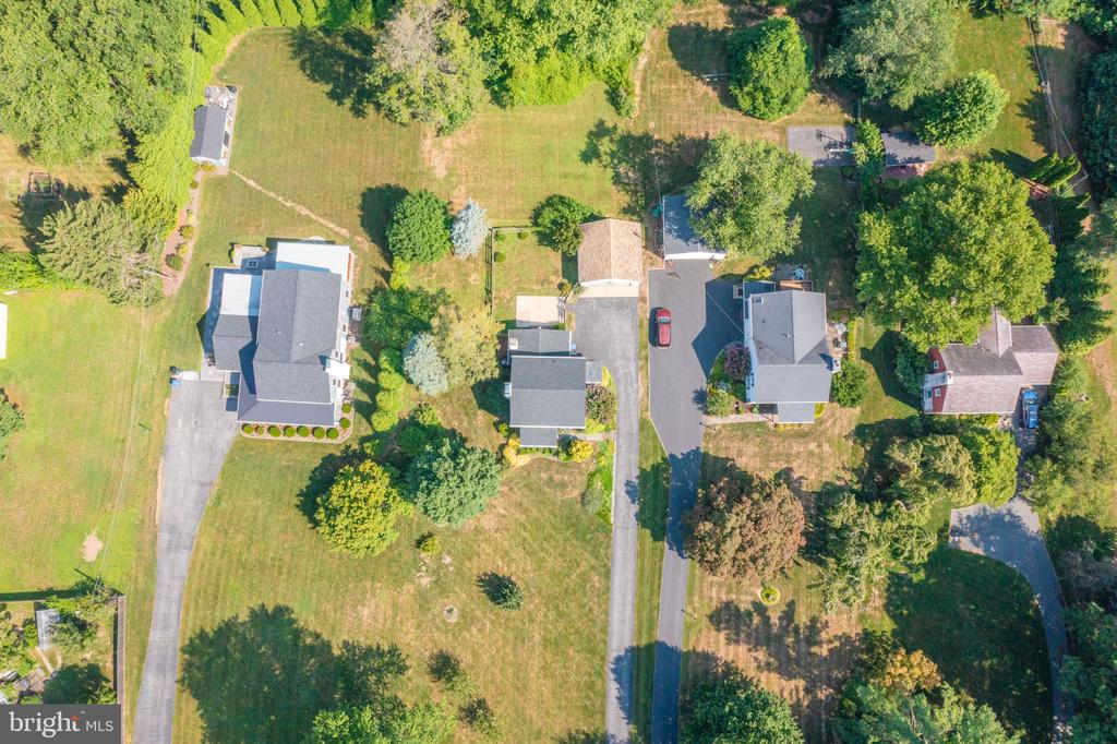 5 PLUSH MILL ROAD