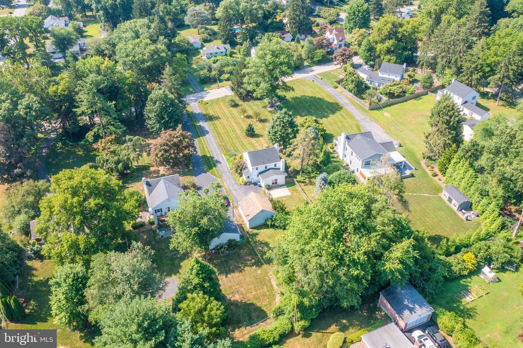 5 PLUSH MILL ROAD