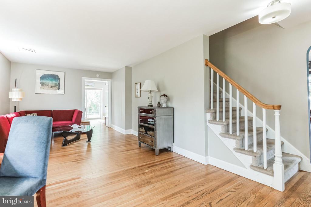 5 PLUSH MILL ROAD
