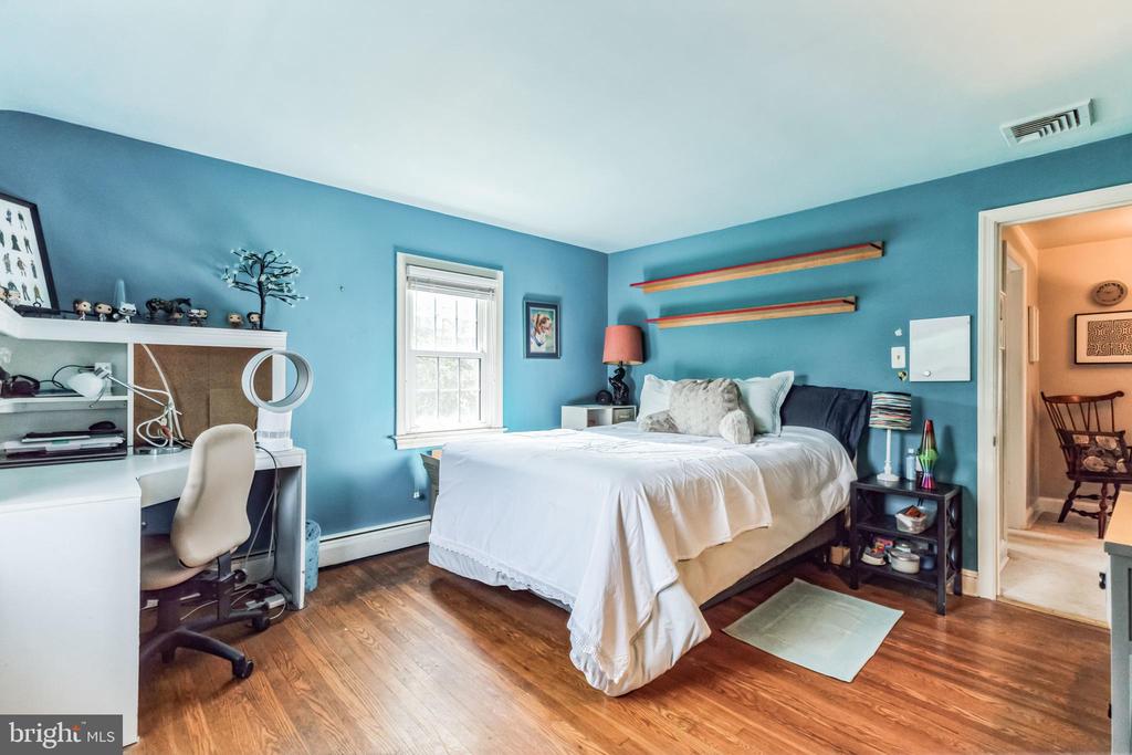5 PLUSH MILL ROAD