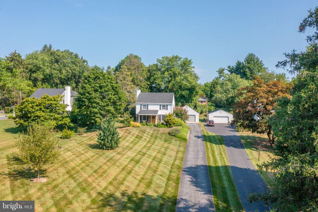 5 PLUSH MILL ROAD