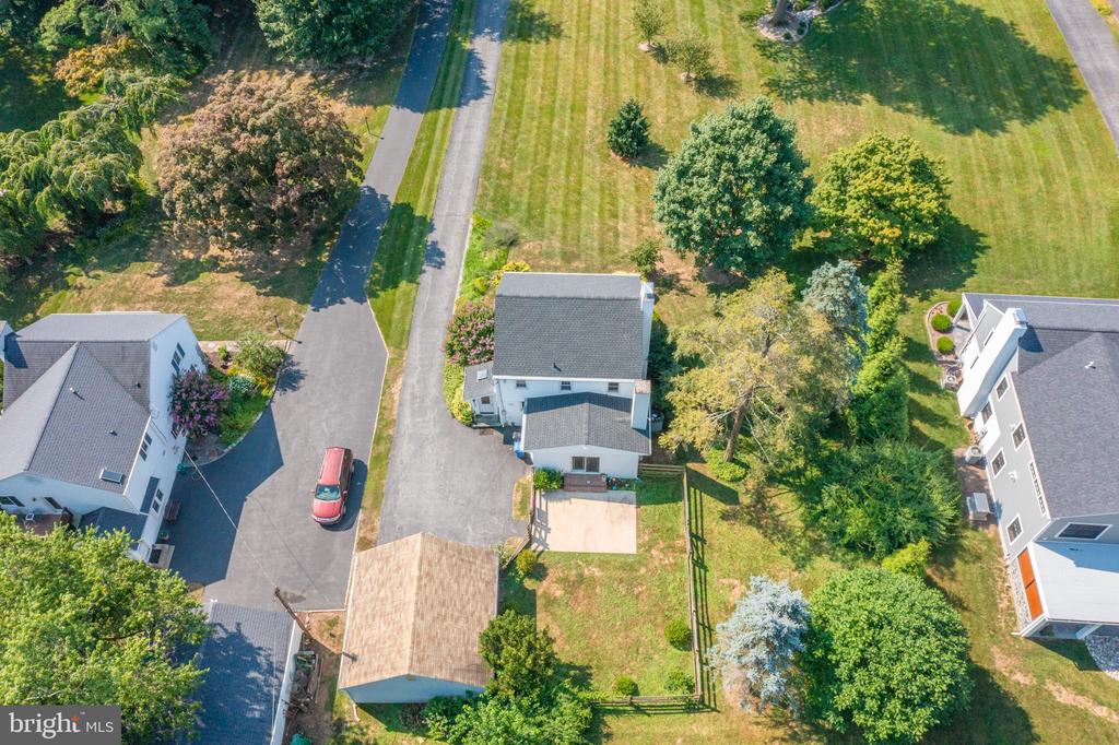 5 PLUSH MILL ROAD