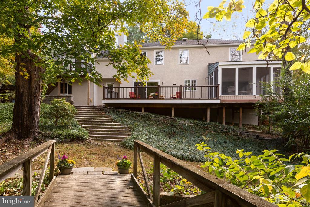 209 RAWLES RUN LANE