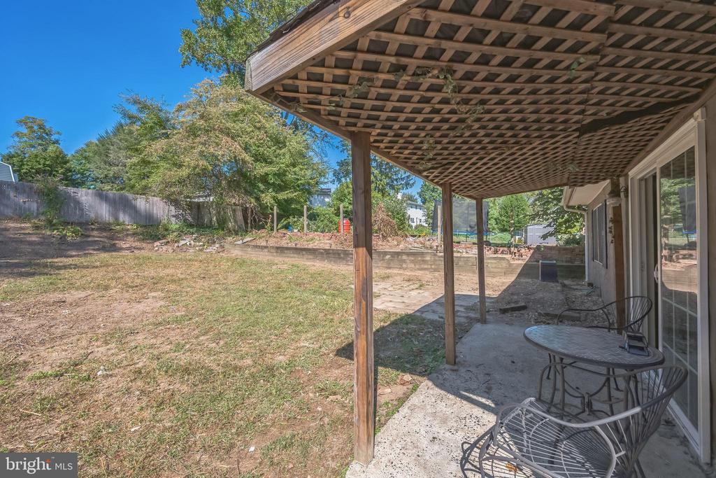 23 W RIDGE ROAD