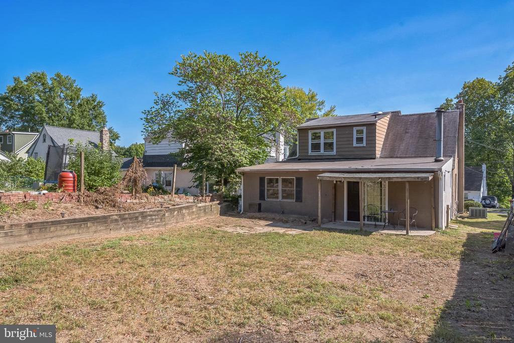 23 W RIDGE ROAD