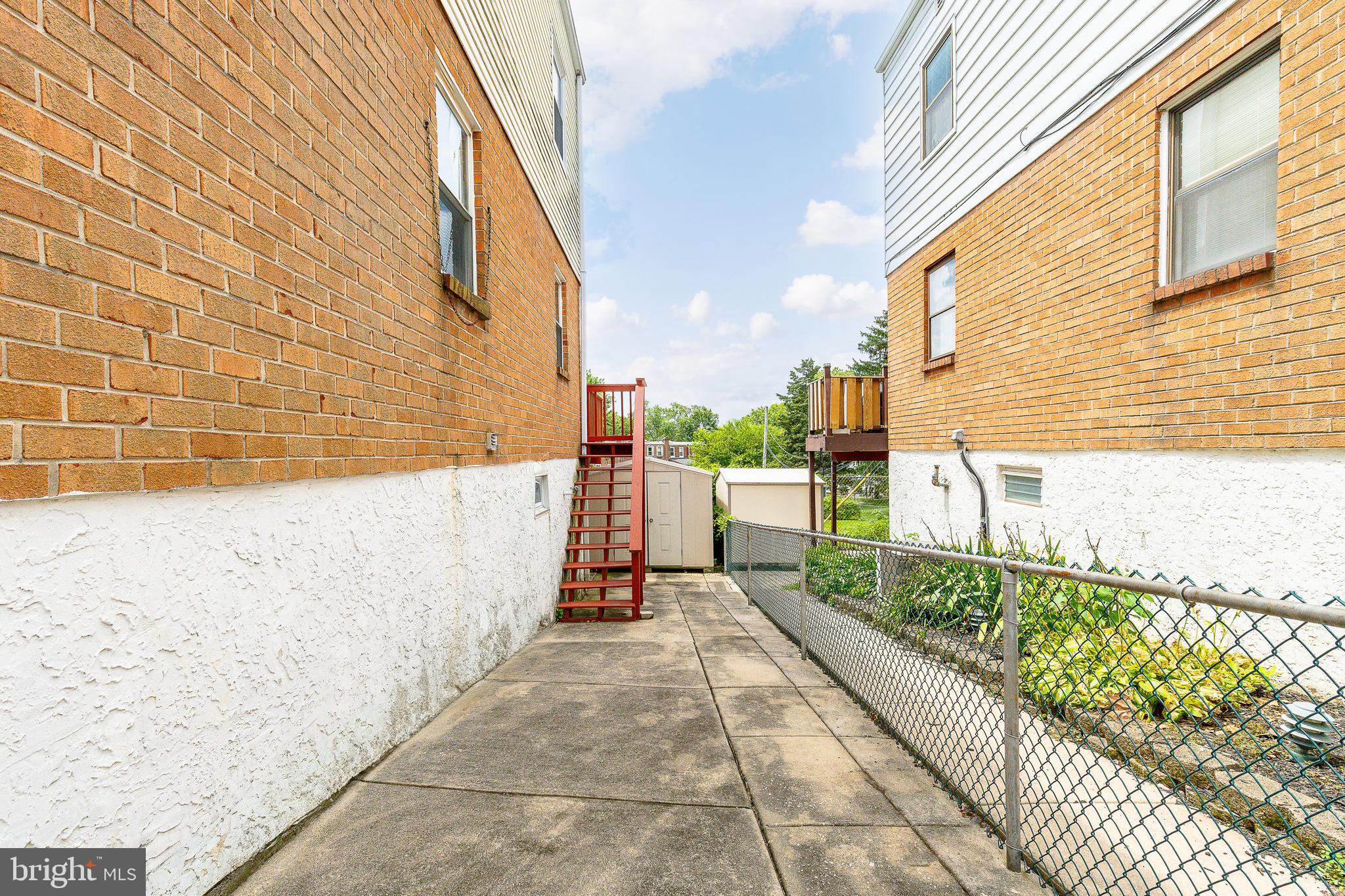 1230 NICOLE LANE