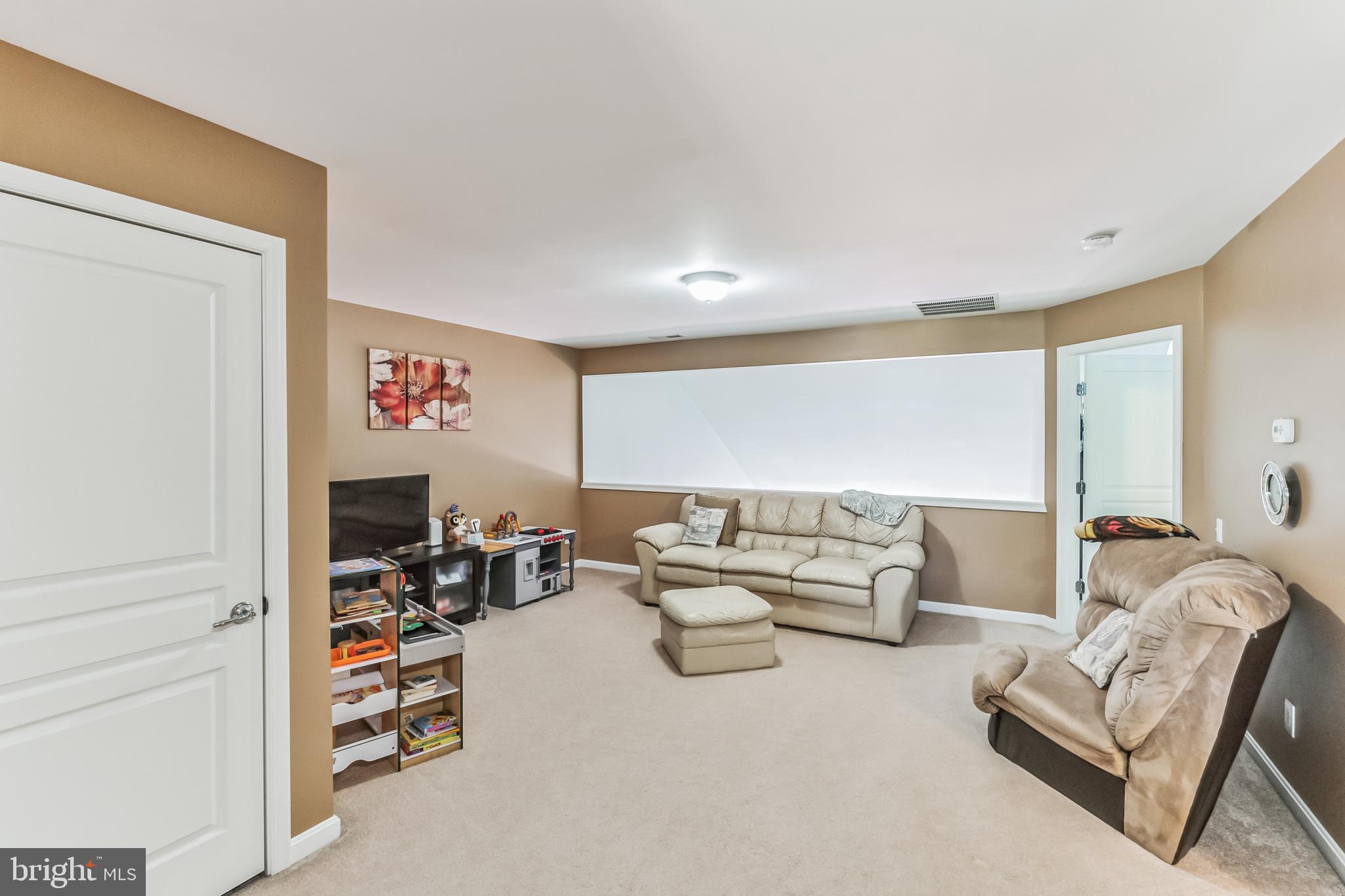 439 PRIMROSE DRIVE