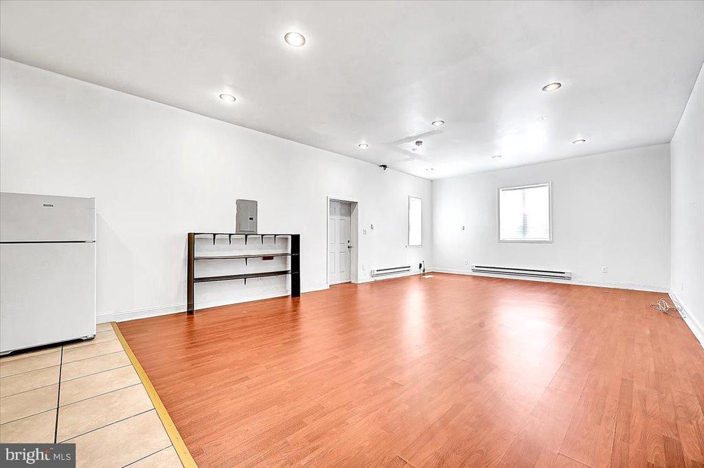 907 DEKALB STREET