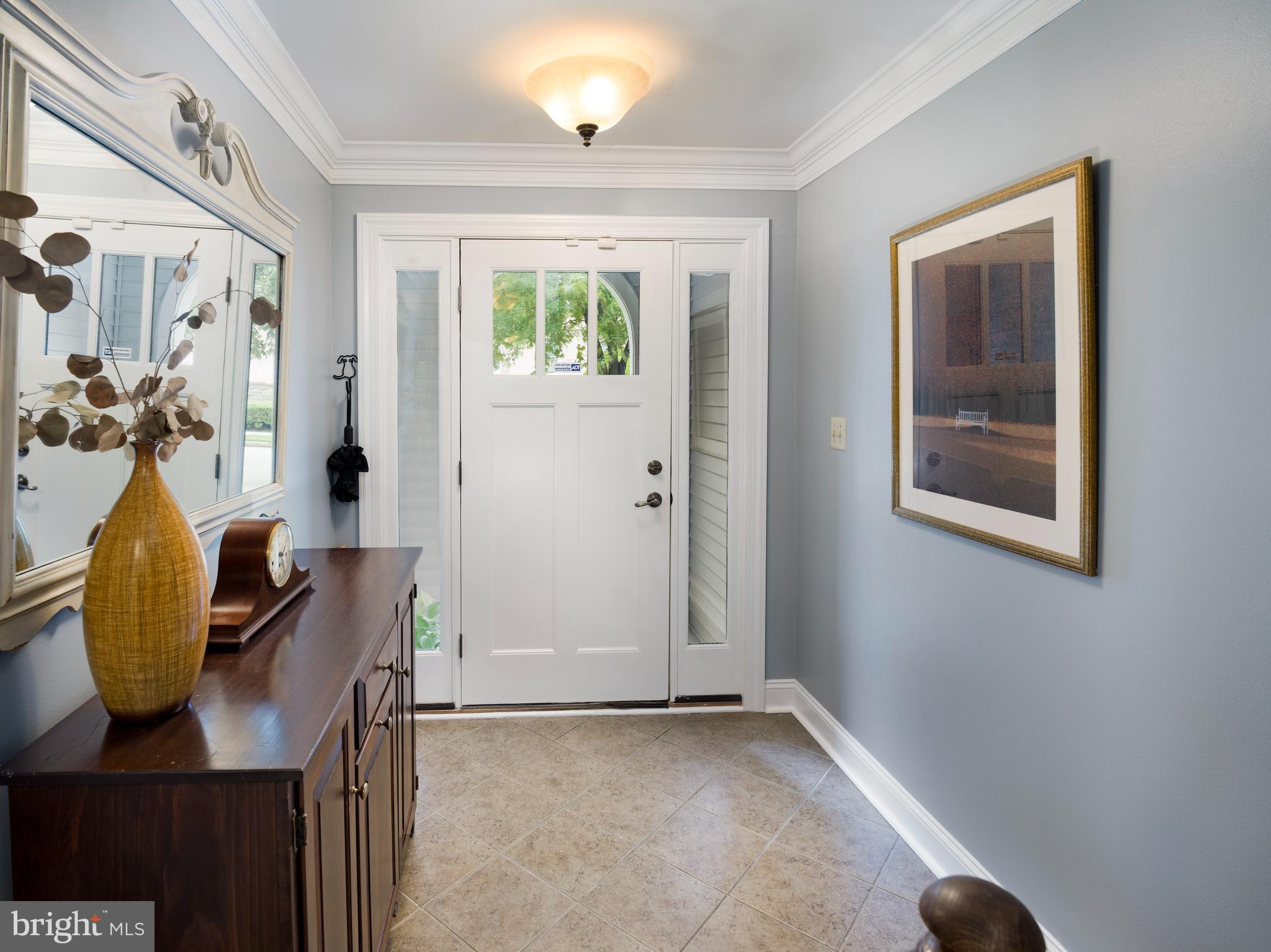 232 W SPRING AVENUE