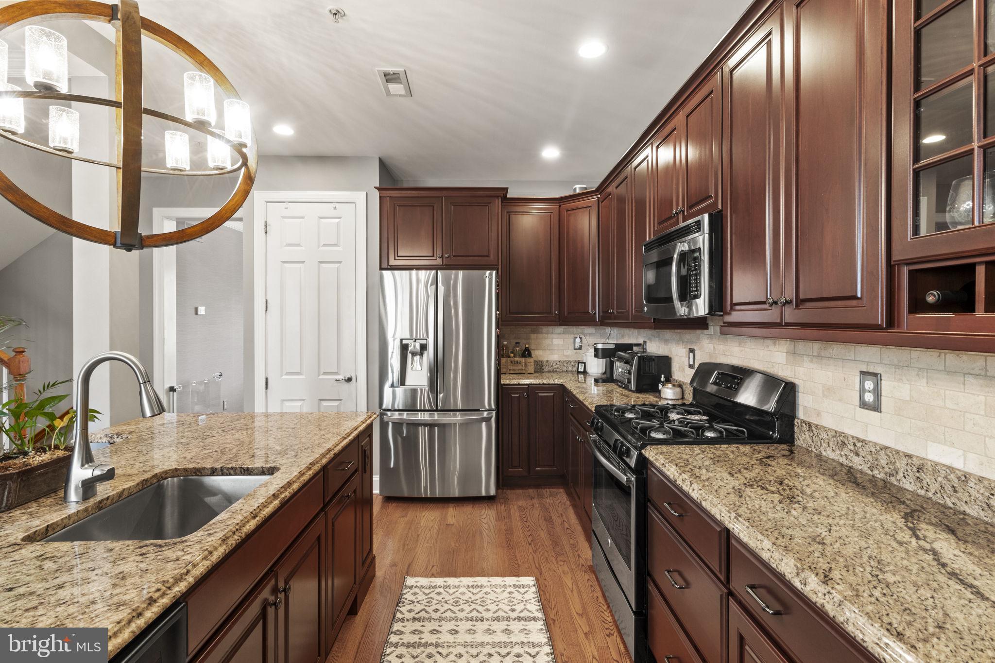 108 DELANCEY PLACE