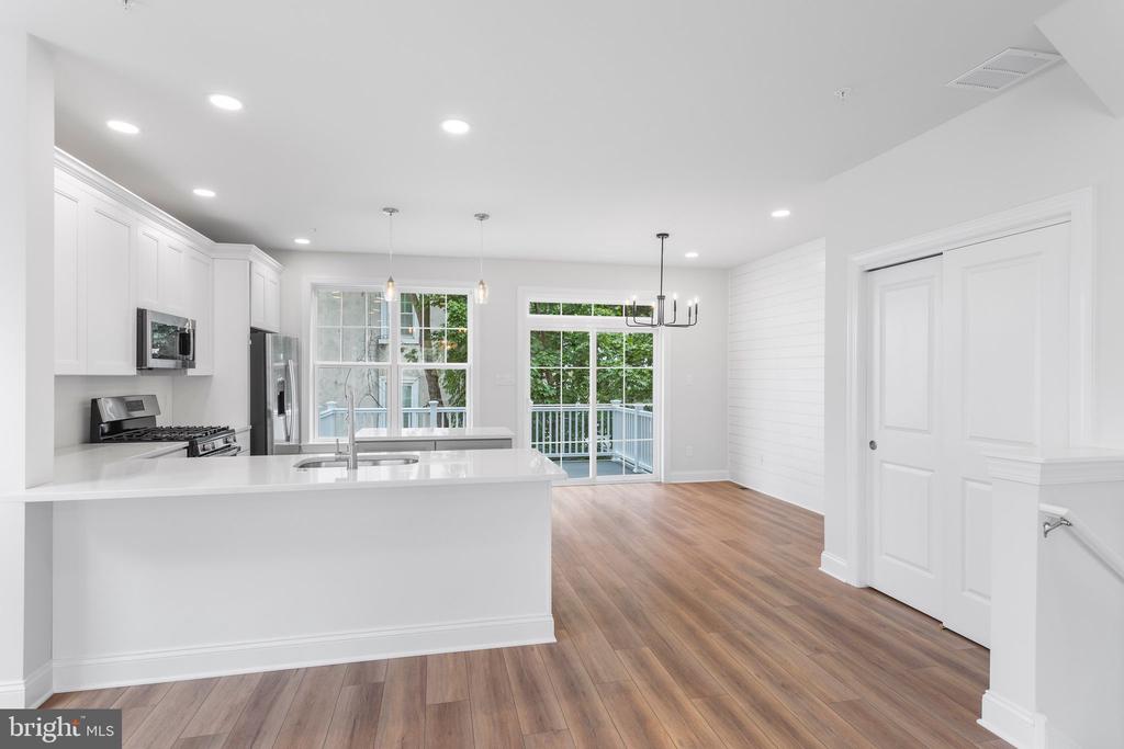 373 PROSPECT AVENUE