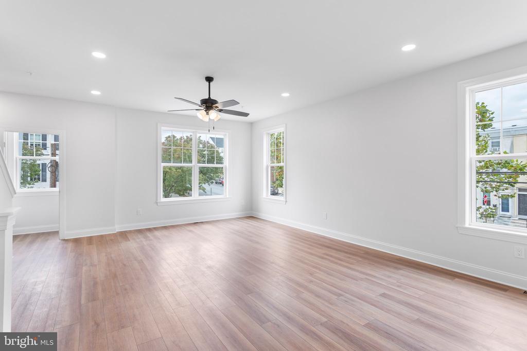 373 PROSPECT AVENUE