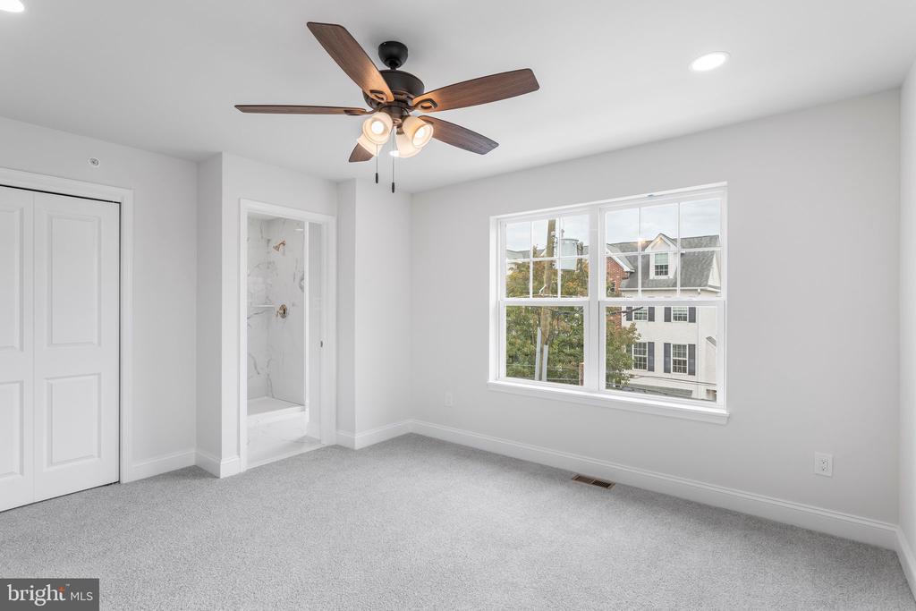 373 PROSPECT AVENUE