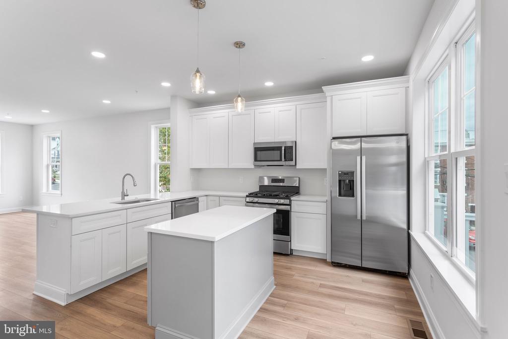 373 PROSPECT AVENUE