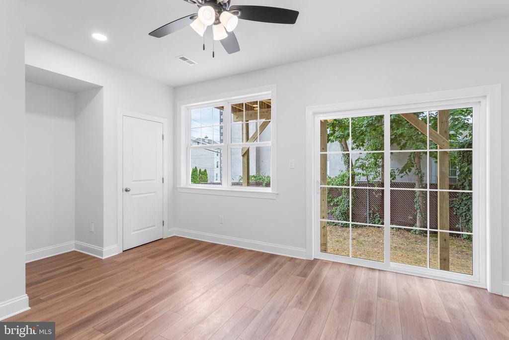 373 PROSPECT AVENUE