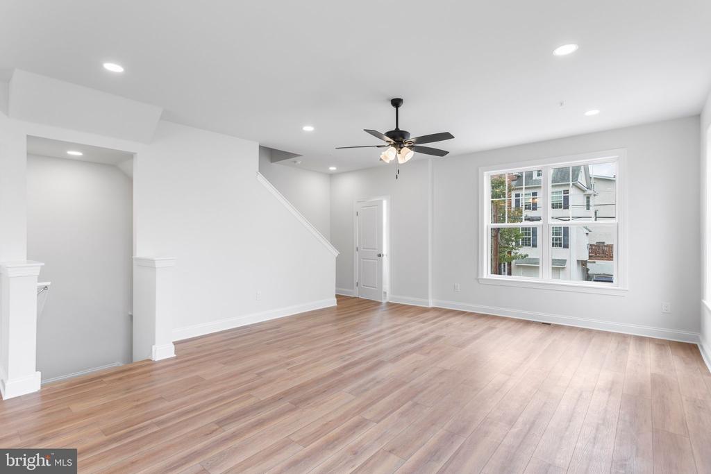 373 PROSPECT AVENUE