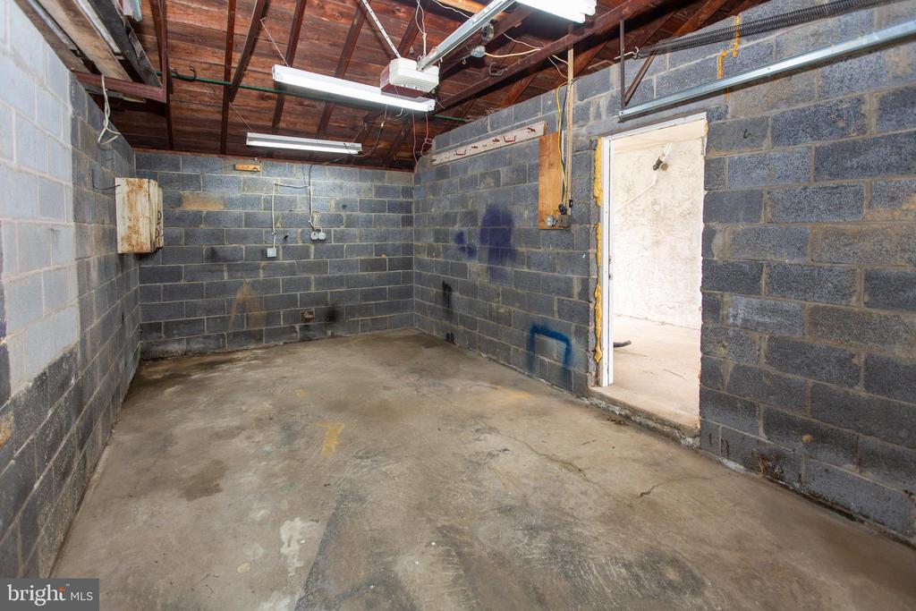 211 GARFIELD ROAD