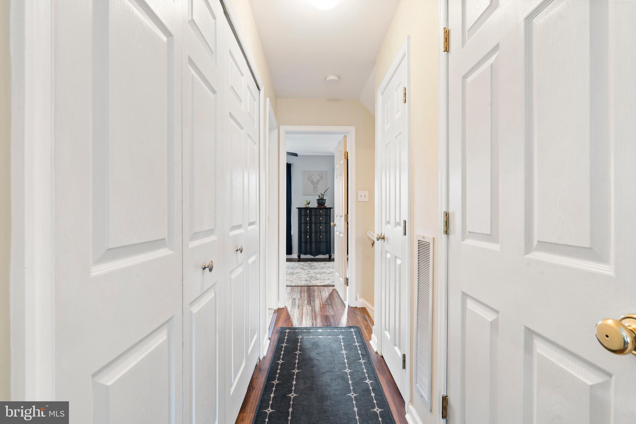 820 SPRING MILL AVENUE