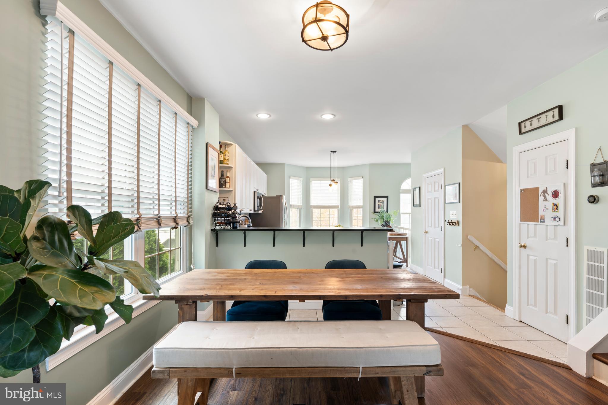820 SPRING MILL AVENUE