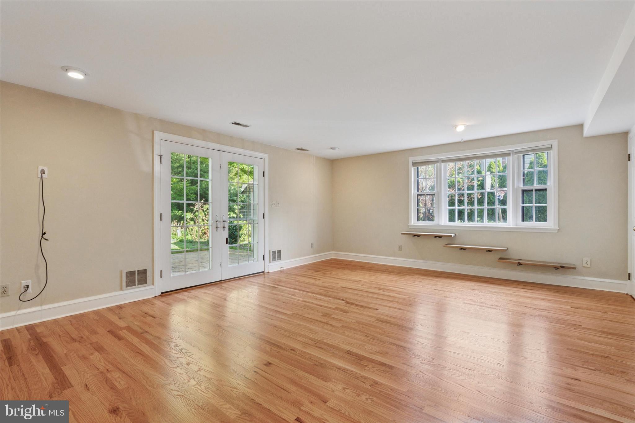 407 SHORTRIDGE DRIVE