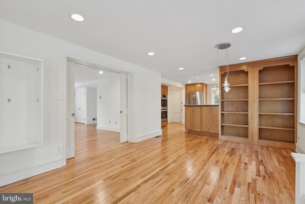 407 SHORTRIDGE DRIVE