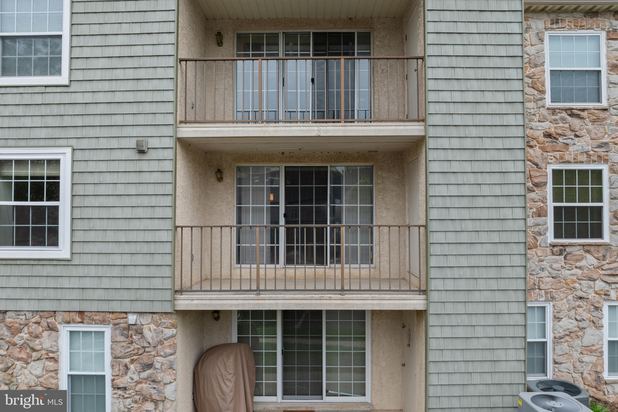 108 DEER RUN