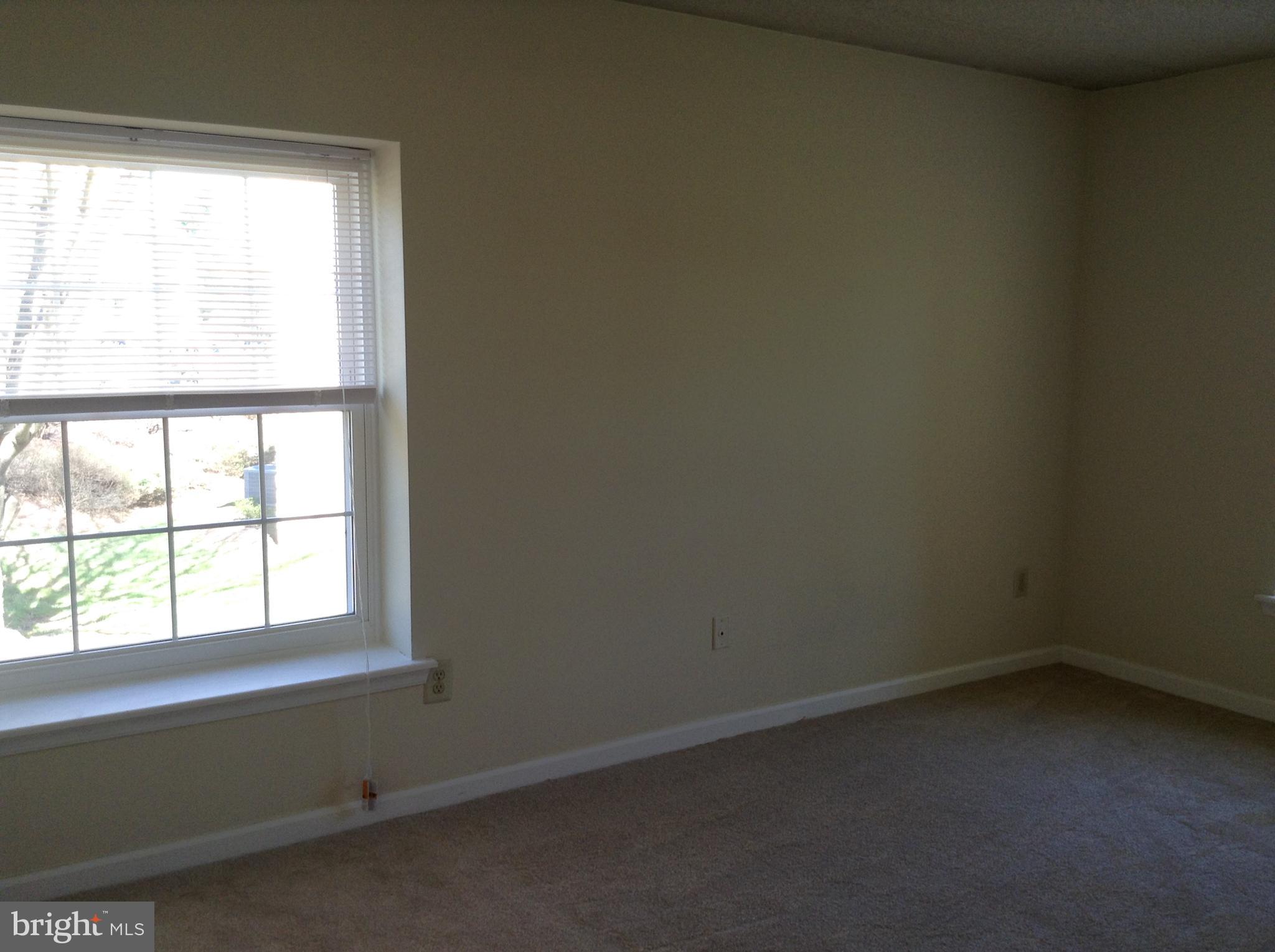 406 DEER RUN