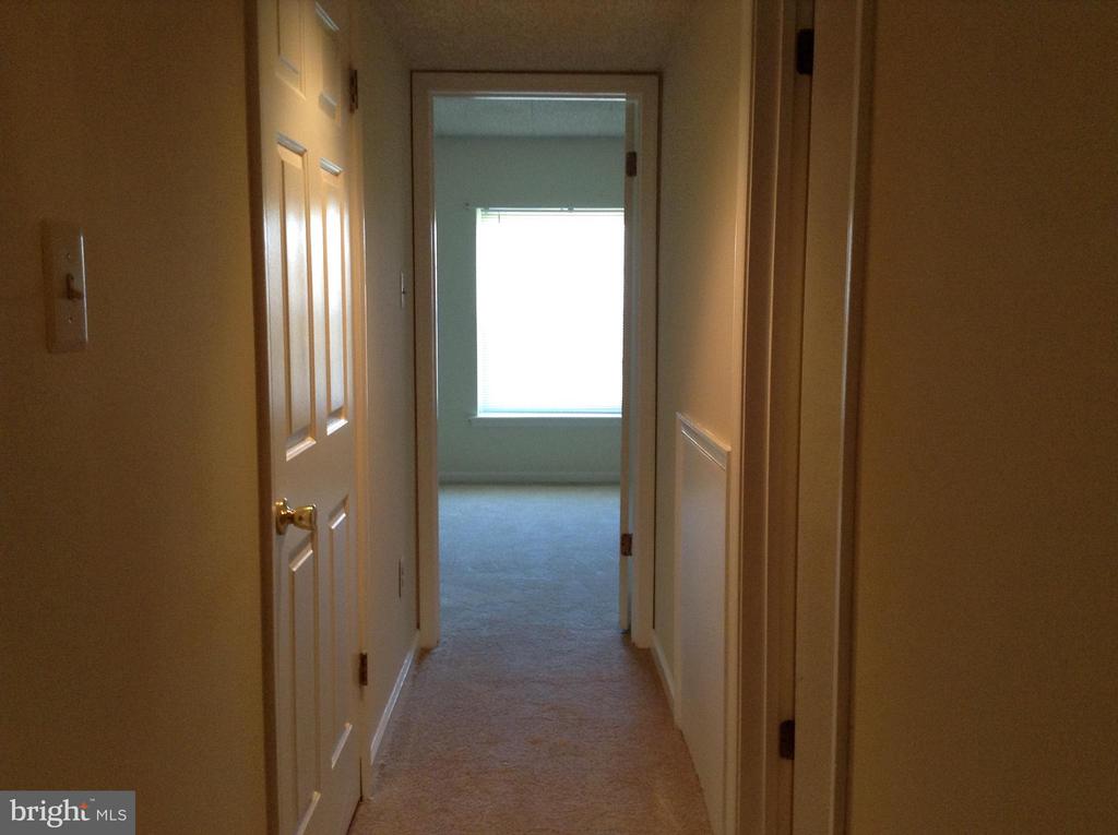 406 DEER RUN