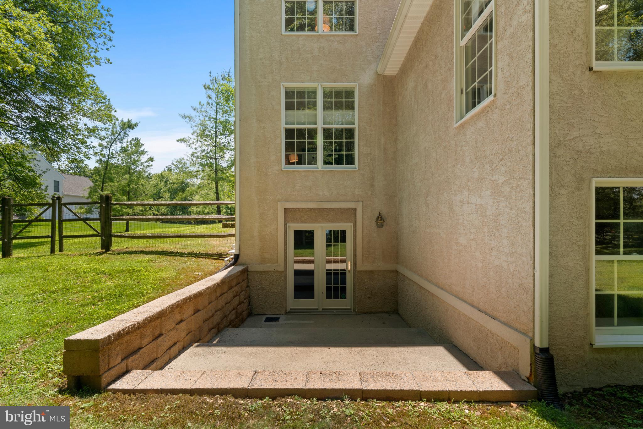 1145 PENLLYN BLUE BELL PIKE