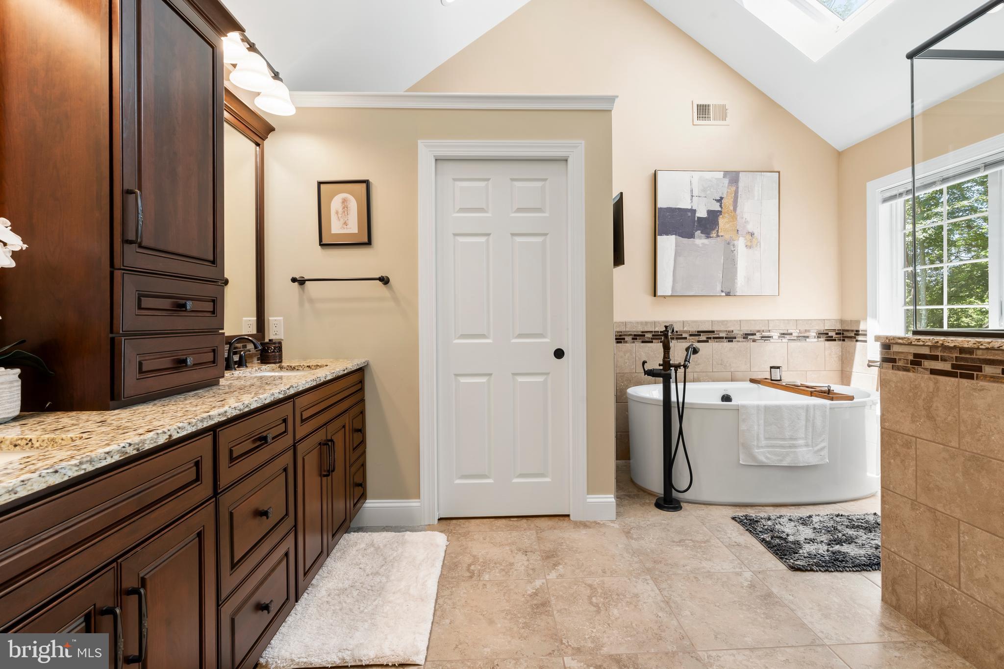 1145 PENLLYN BLUE BELL PIKE