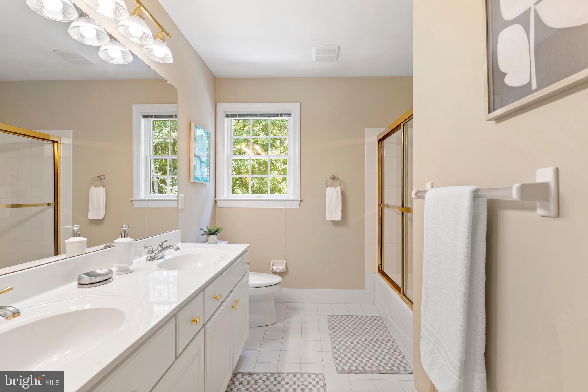 1145 PENLLYN BLUE BELL PIKE