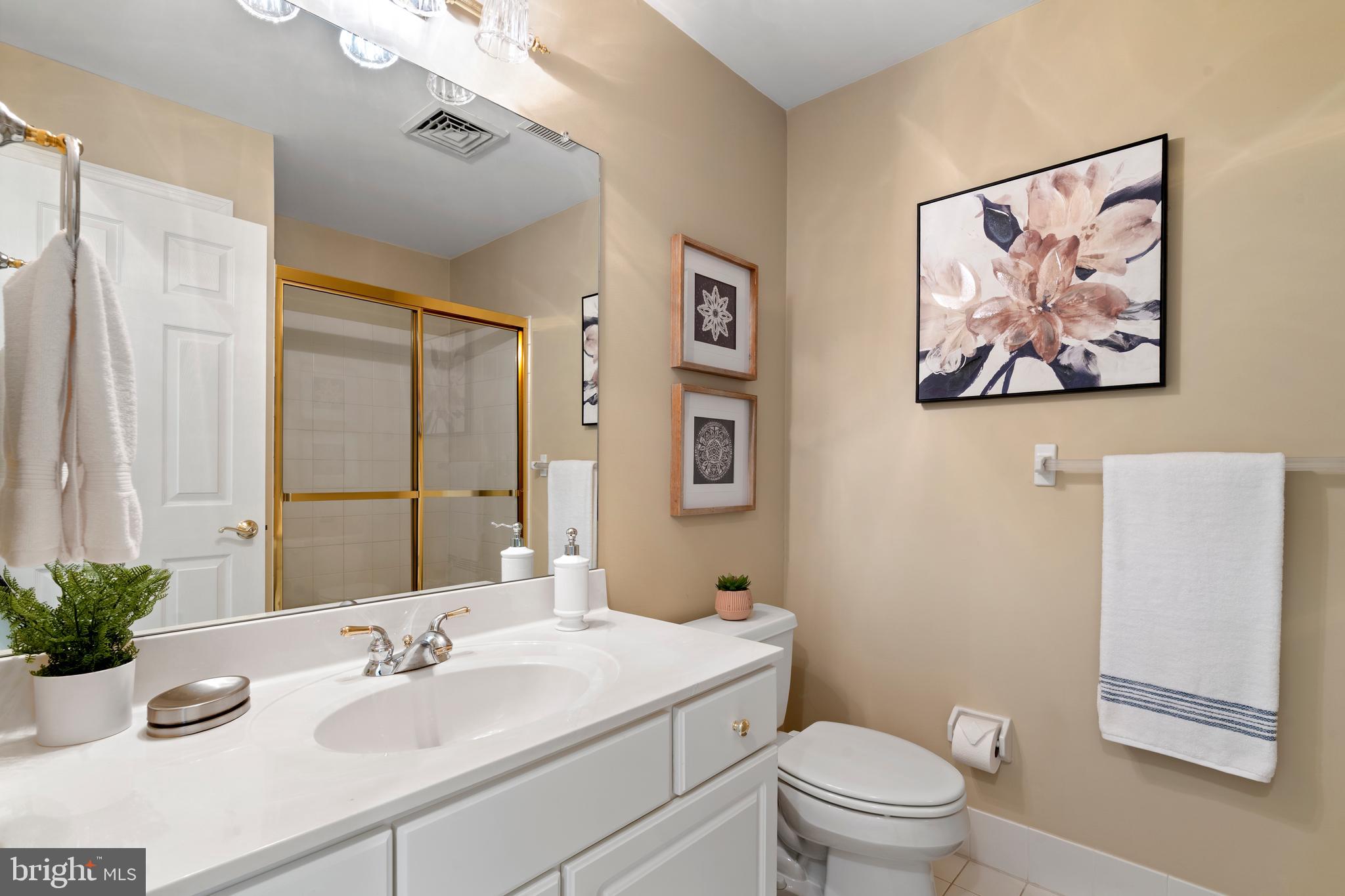 1145 PENLLYN BLUE BELL PIKE