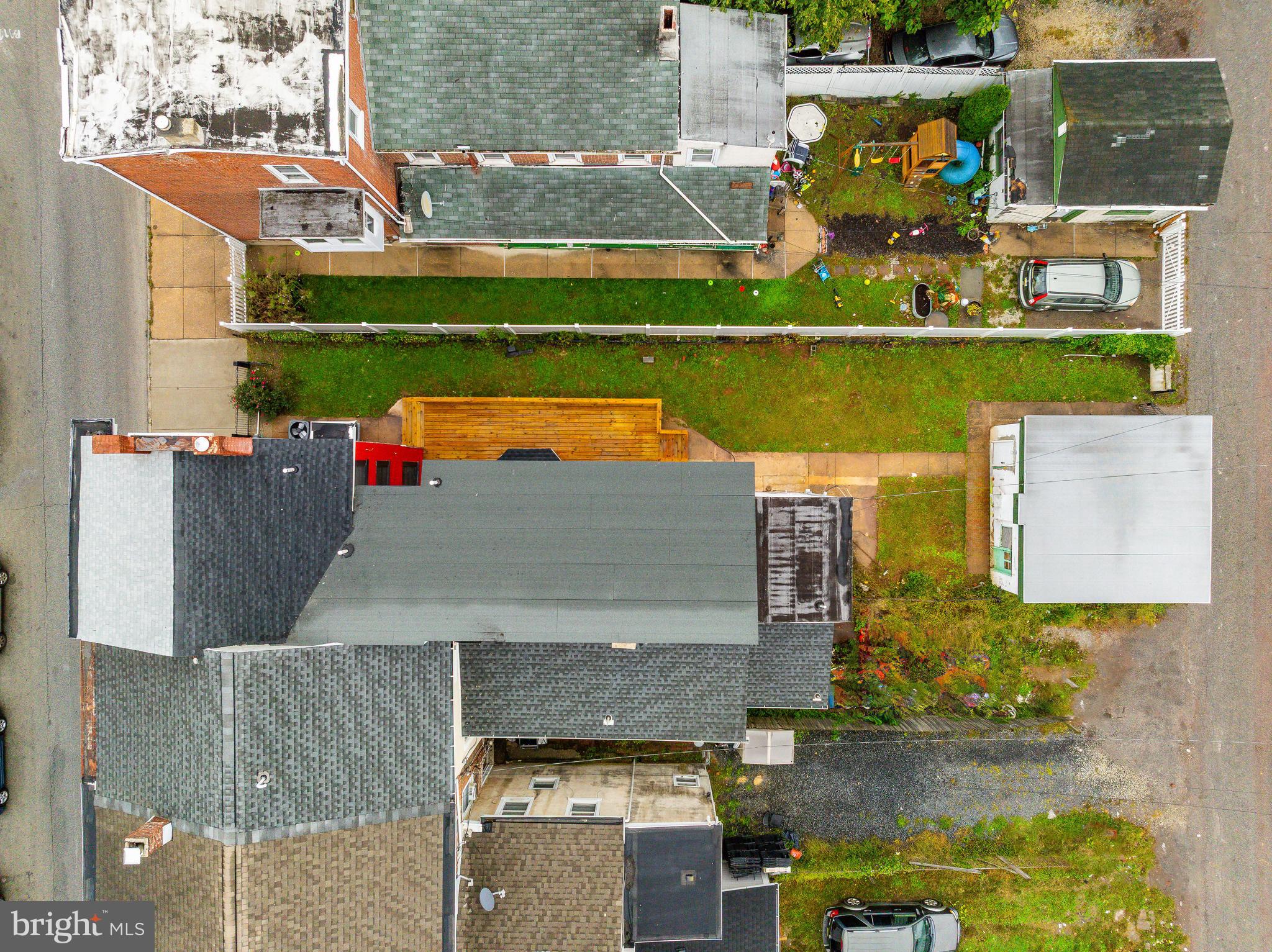 32 E ELM STREET