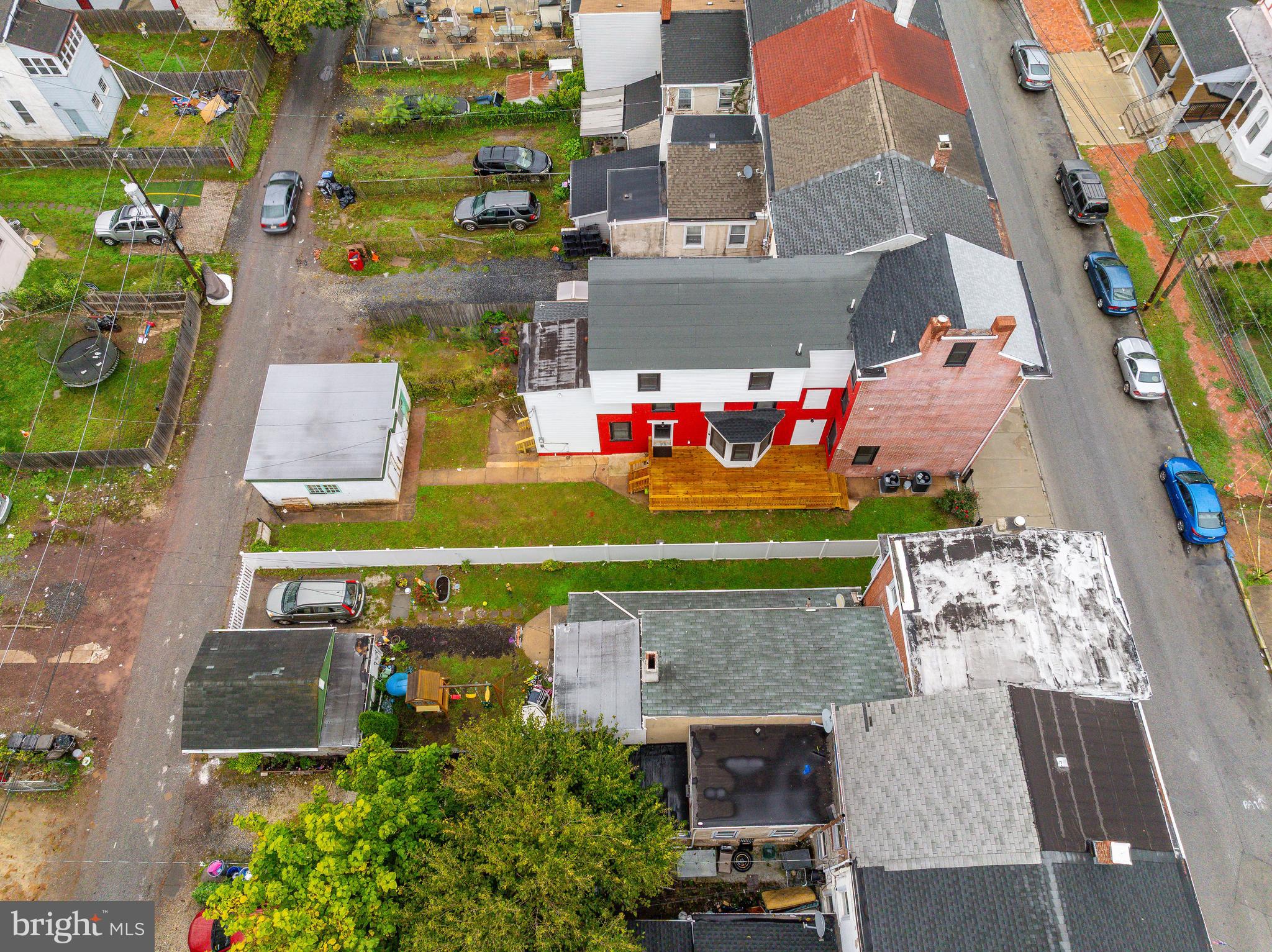 32 E ELM STREET