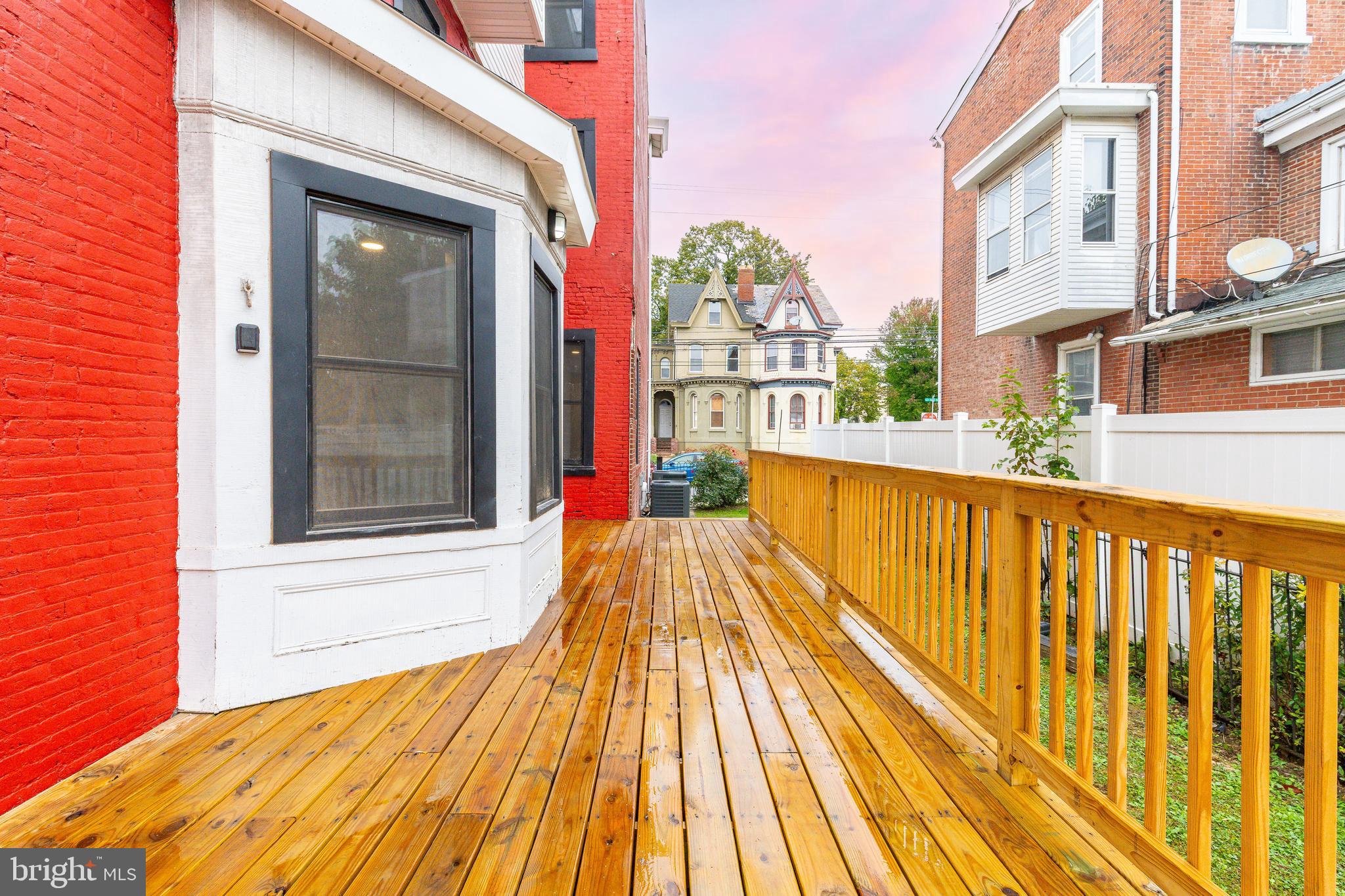 32 E ELM STREET