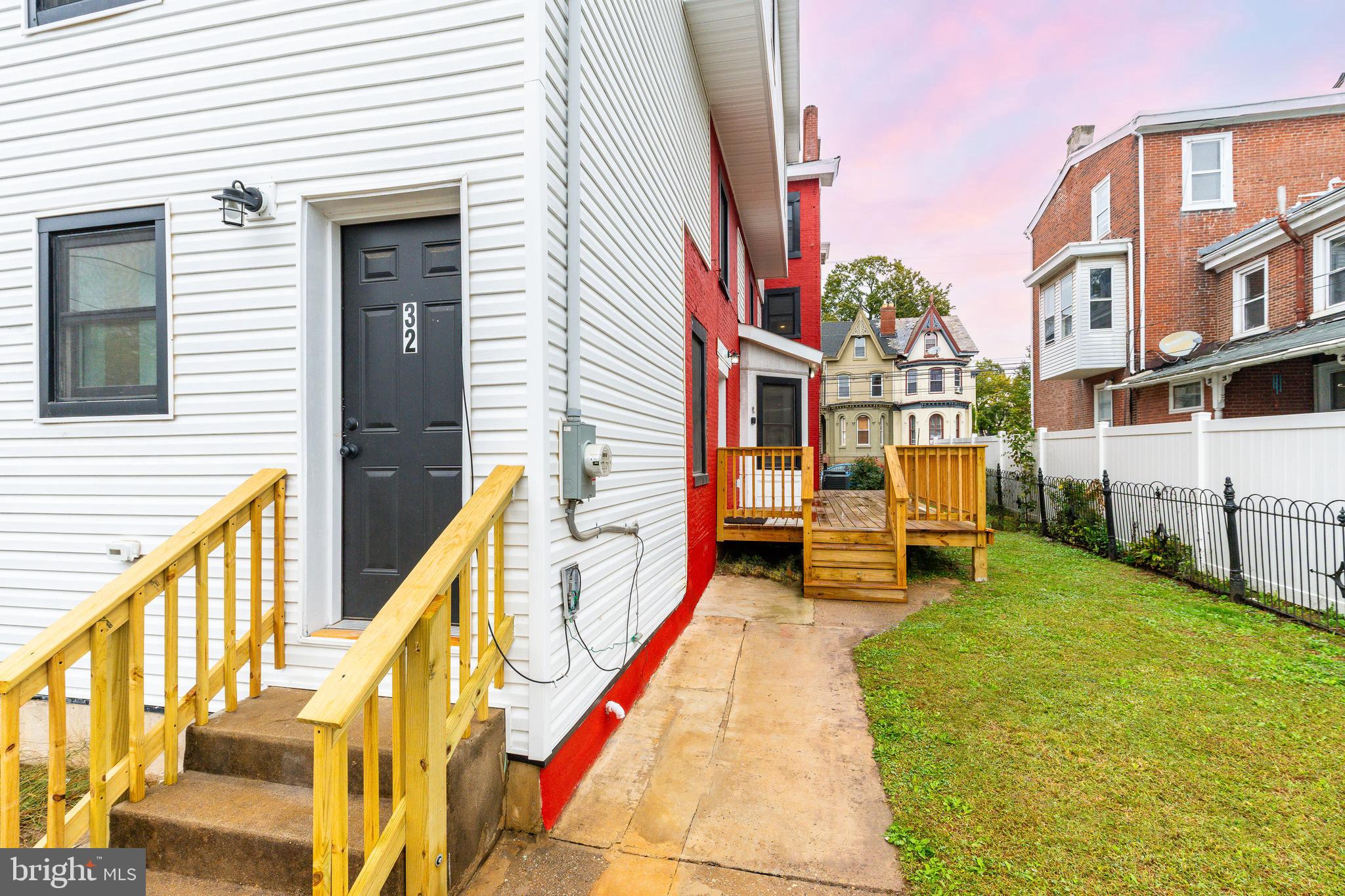 32 E ELM STREET