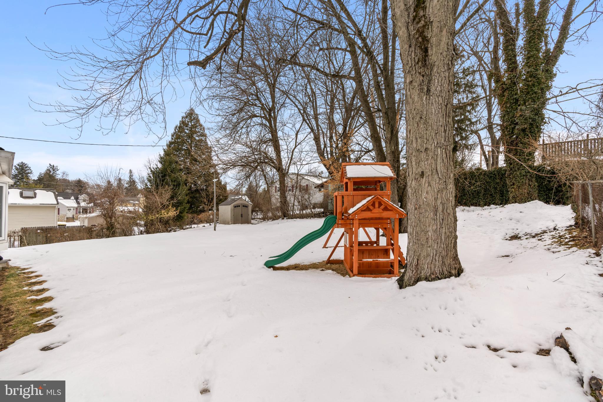 407 W MORELAND AVENUE