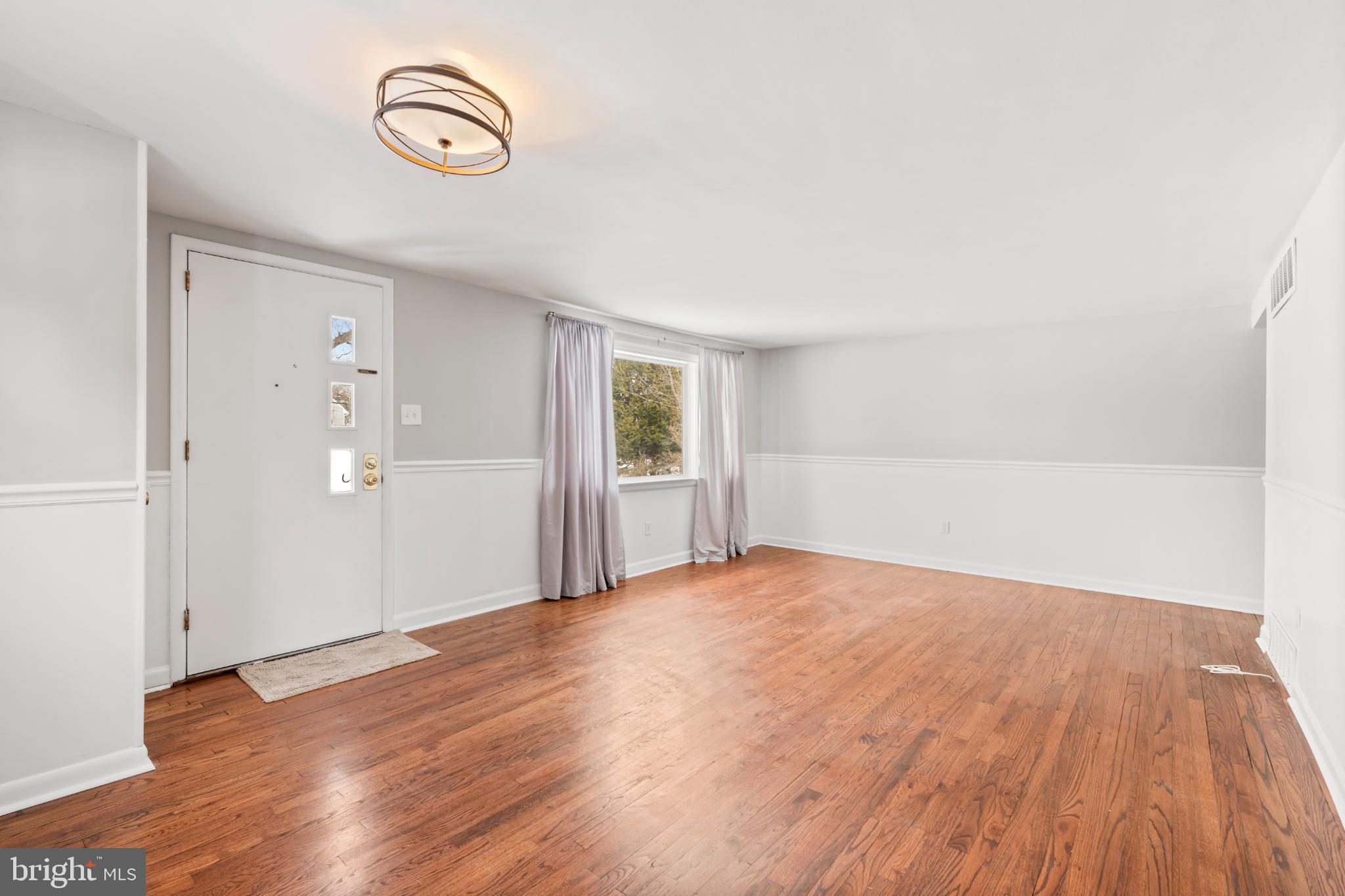 407 W MORELAND AVENUE