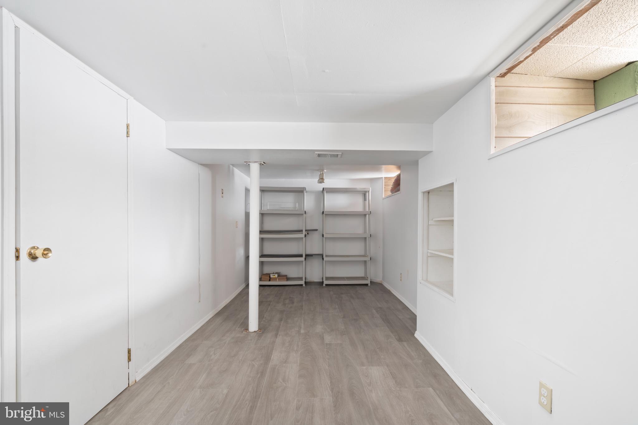 407 W MORELAND AVENUE