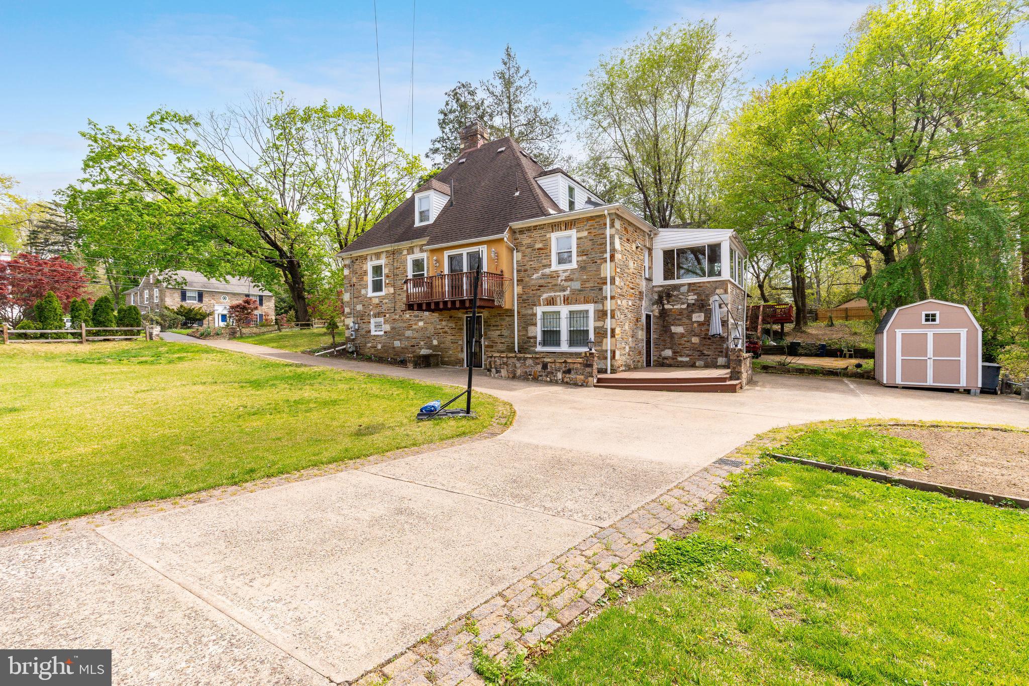 1058 HUNTINGDON PIKE
