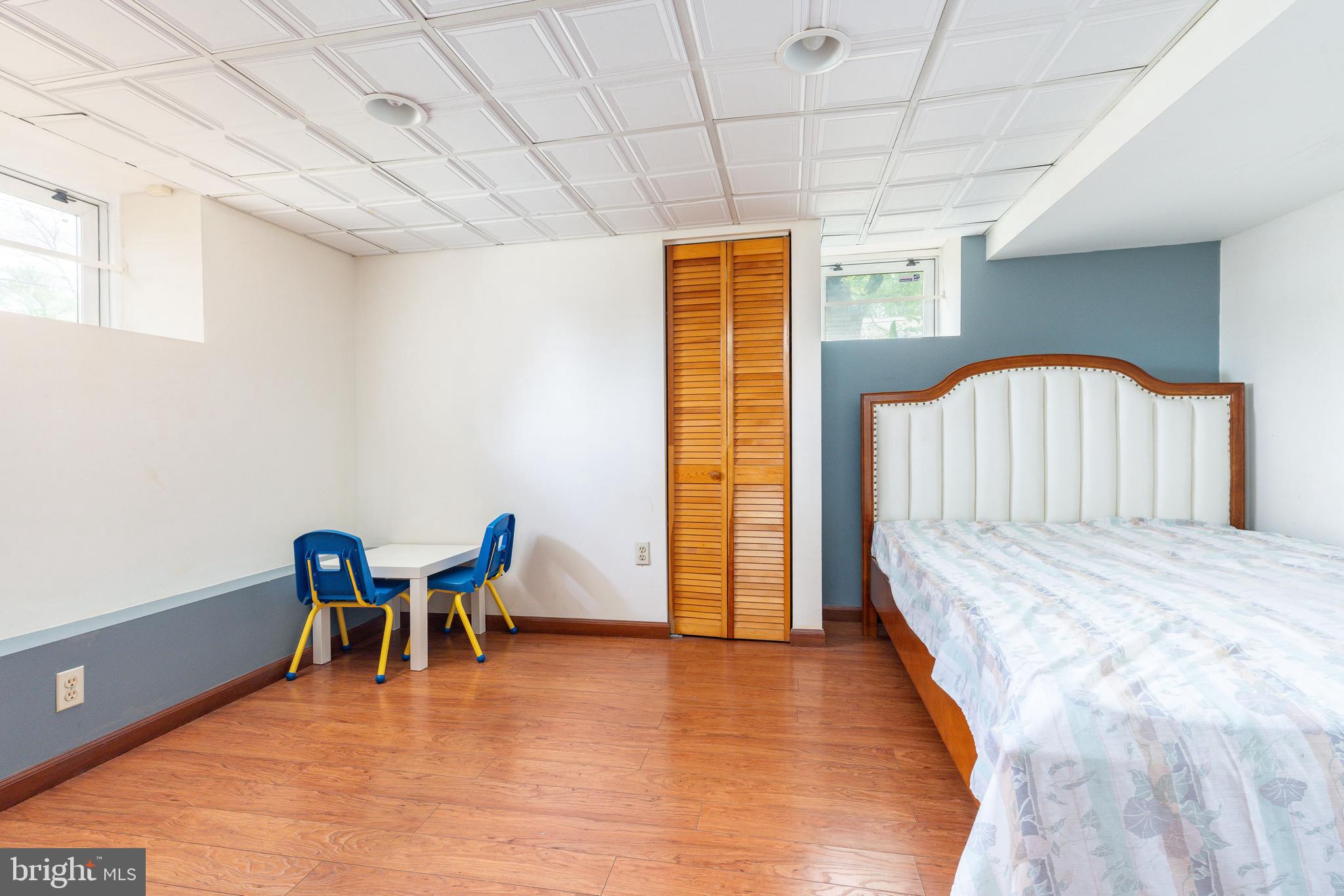 1058 HUNTINGDON PIKE