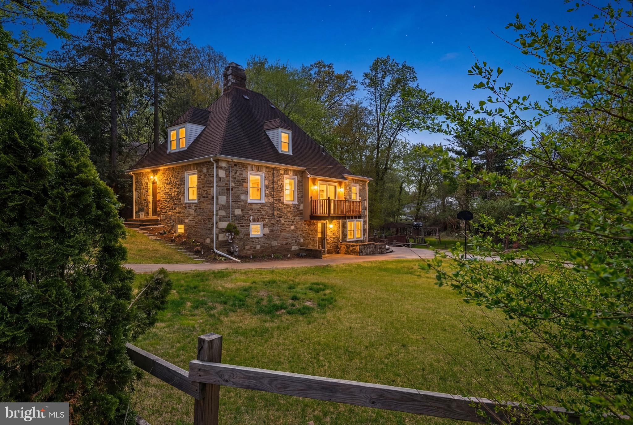 1058 HUNTINGDON PIKE