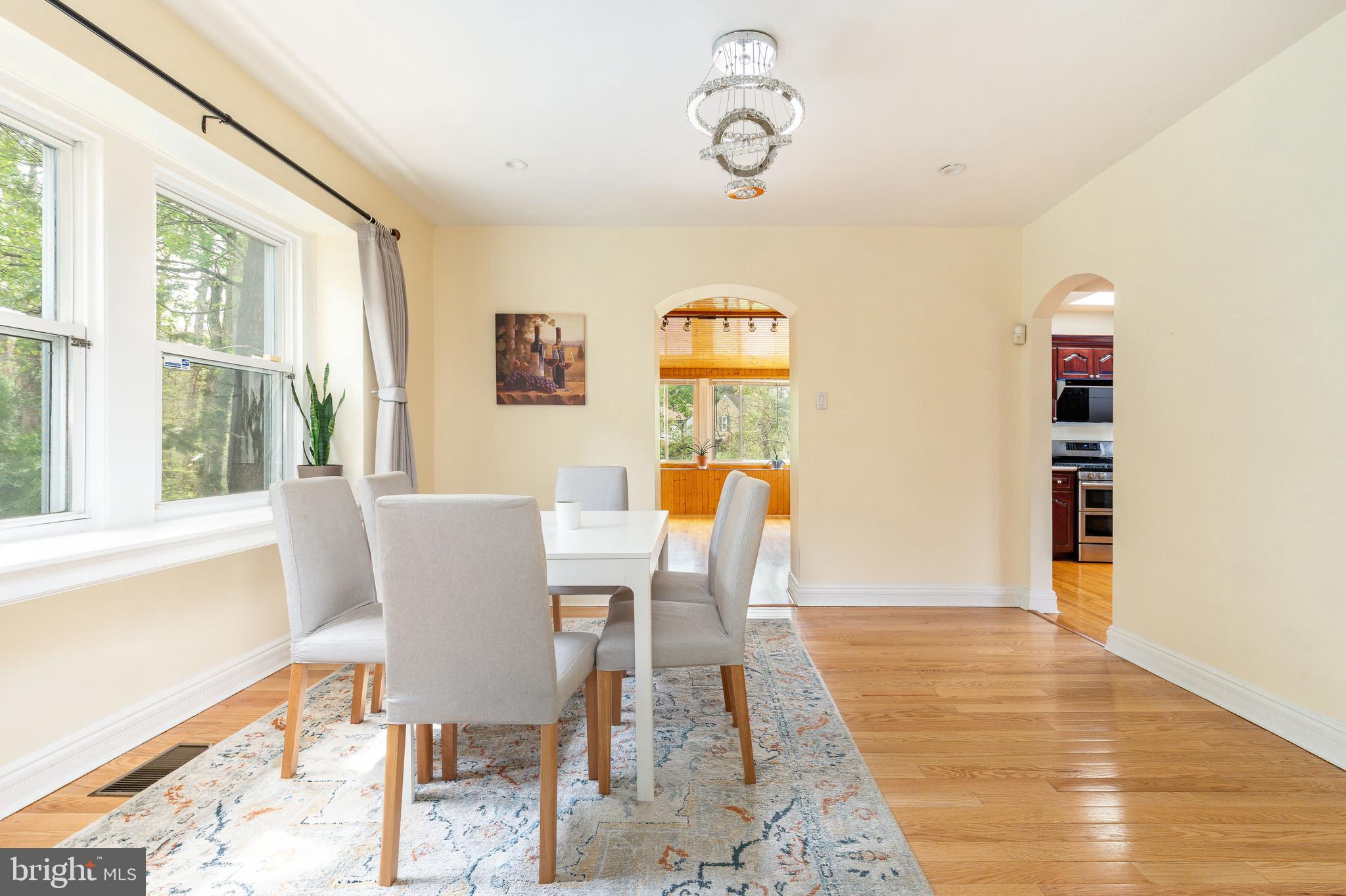 1058 HUNTINGDON PIKE