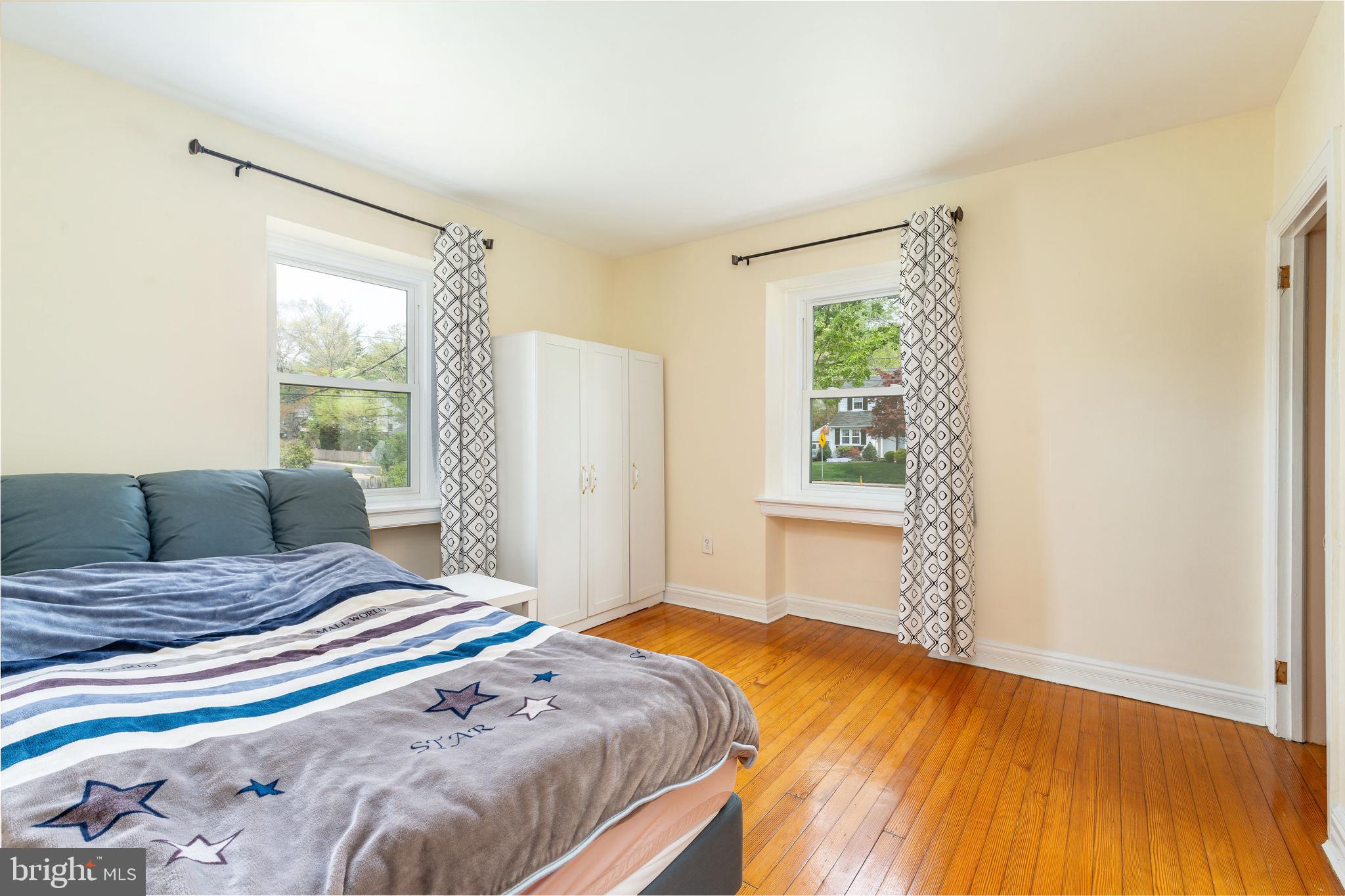 1058 HUNTINGDON PIKE